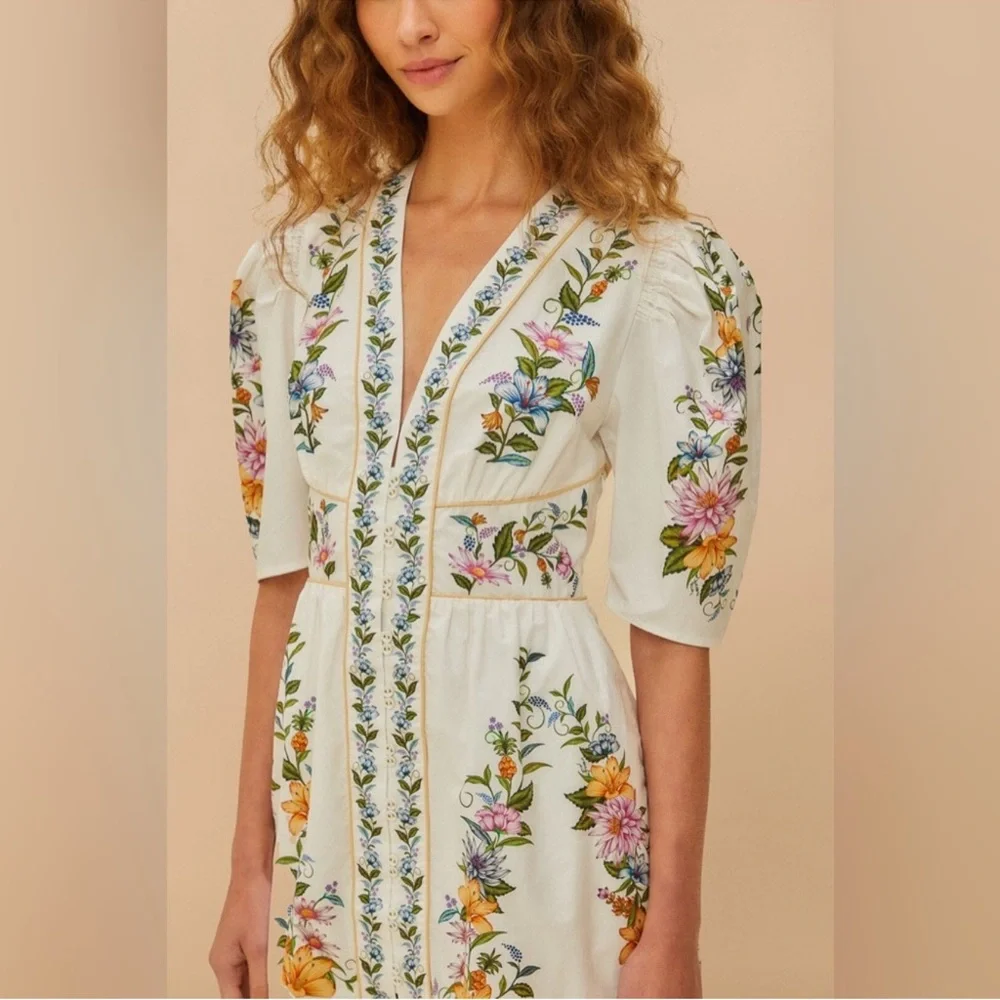 FARM Rio Sweet Bloom Dreamscape Off-White Mini Dress in size Medium - Picture 2 of 11